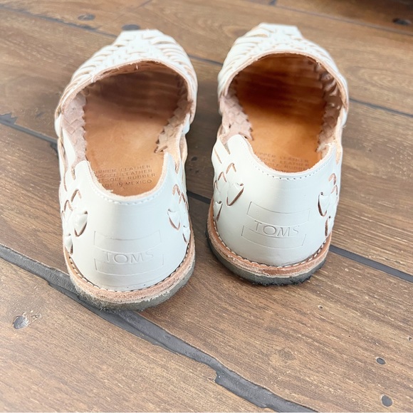 TOMS Huarache in Dove Leather - Picture 2 of 4